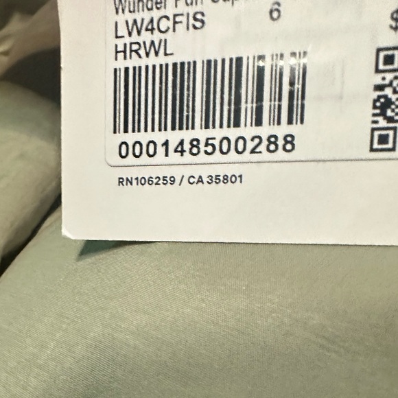 Heathered Raw Linen Wunder Puff Super-Cropped Vest - Picture 14 of 14